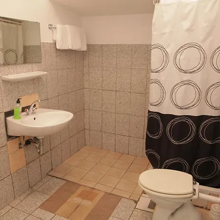 Bed & Breakfast Dck Kostrena