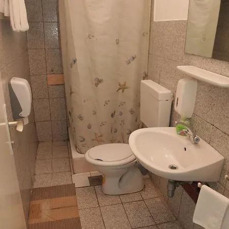 Dck Bed & Breakfast Kostrena